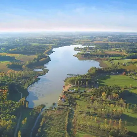 アパート T1 Bis Avec Balcons Et Animaux Admis - Fr-1-841-67